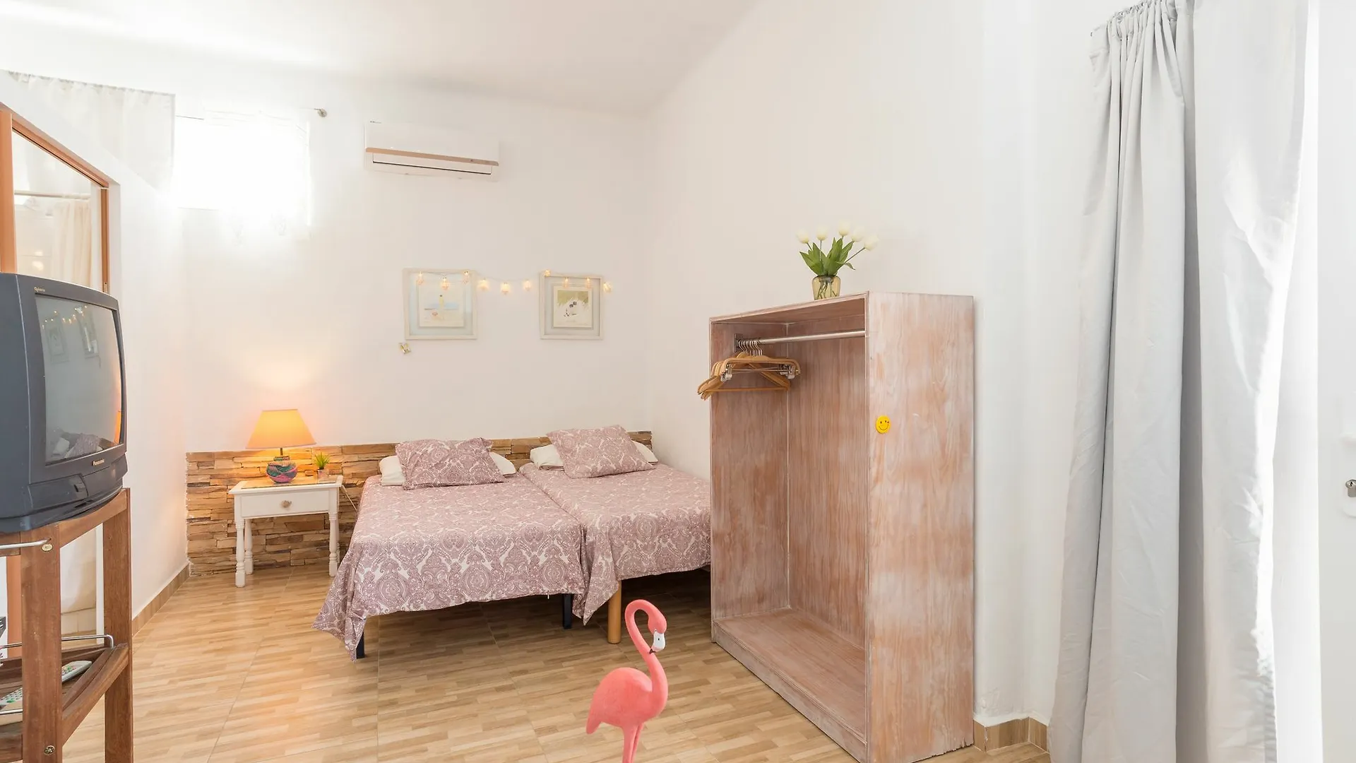 Villa Miraflores Del Palo Malaga Homestay